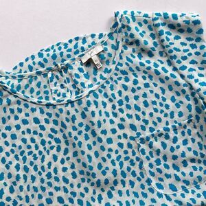 Joie 100% Silk Turquoise and White Animal Print Pocket Cap Sleeve Tee XS